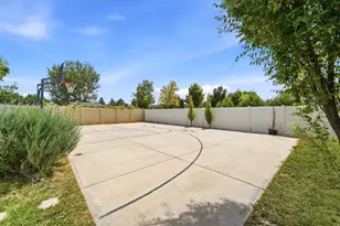 3323 W 1680 N, Clinton, UT 84015 - Photo 26