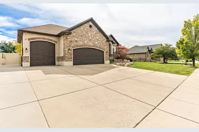 3323 W 1680 N, Clinton, UT 84015 - Photo 10