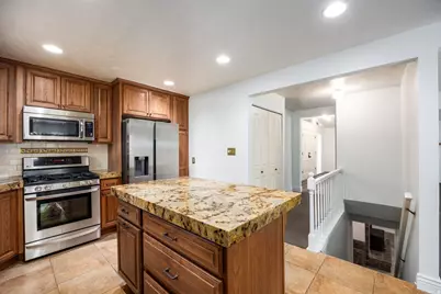 9739 S Laura Lane Dr, Sandy, UT 84092 - Photo 16