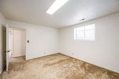 9739 S Laura Lane Dr, Sandy, UT 84092 - Photo 32