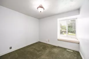 9739 S Laura Ln Dr, Sandy, UT 84092 - Photo 22