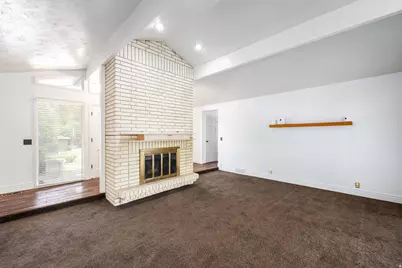 9739 S Laura Lane Dr, Sandy, UT 84092 - Photo 10