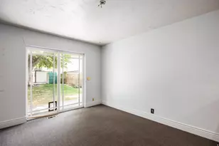 9739 S Laura Ln Dr, Sandy, UT 84092 - Photo 12