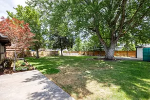 9739 S Laura Ln Dr, Sandy, UT 84092 - Photo 36