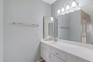 241 N Vine St W, Salt Lake City, UT 84103 - Photo 18