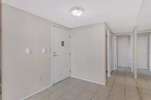 241 N Vine St W, Salt Lake City, UT 84103 - Photo 20