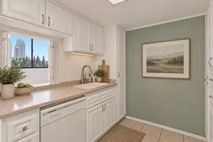 241 N Vine St W, Salt Lake City, UT 84103 - Photo 10