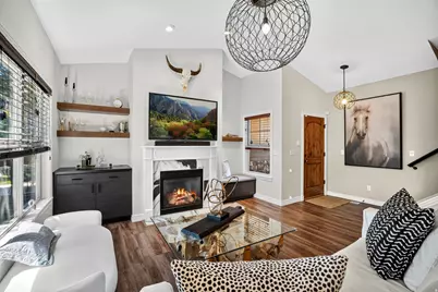 1462 E Tuscan Oak Way, Sandy, UT 84092 - Photo 8