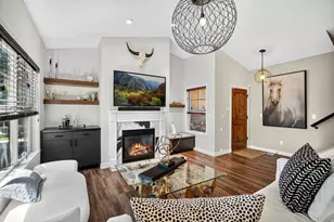 1462 E Tuscan Oak Way, Sandy, UT 84092 - Photo 8