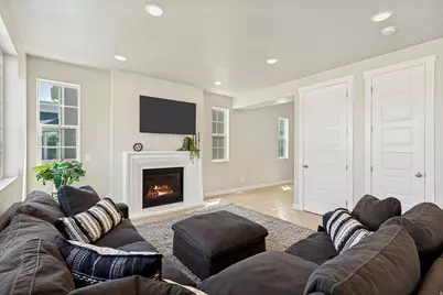 2380 N 3370 W, Lehi, UT 84048 - Photo 6