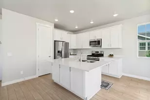 2380 N 3370 W, Lehi, UT 84048 - Photo 10