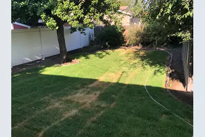 5894 S Kingston Way W, Salt Lake City, UT 84107 - Photo 6