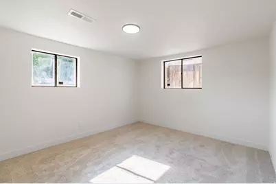 6657 S Kentucky Dr, West Jordan, UT 84084 - Photo 22