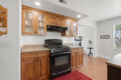 588 W 2125 N, West Bountiful, UT 84087 - Photo 16