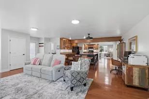 588 W 2125 N, West Bountiful, UT 84087 - Photo 8