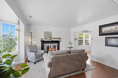 588 W 2125 N, West Bountiful, UT 84087 - Photo 4