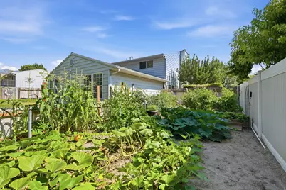588 W 2125 N, West Bountiful, UT 84087 - Photo 40