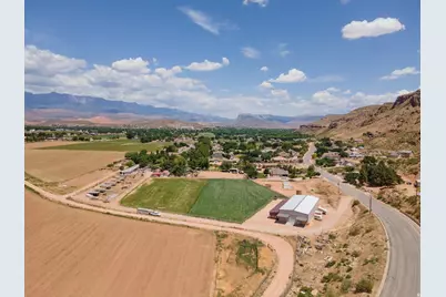 1588 S 325 W, Hurricane, UT 84737 - Photo 12