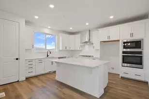 12797 S Glacier Trail Ln W, Herriman, UT 84096 - Photo 2