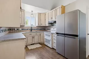 6802 S Cyclamen Dr, West Jordan, UT 84081 - Photo 8