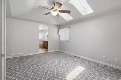42 E Hillsborough N, Pleasant View, UT 84414 - Photo 20