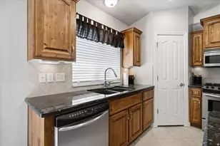 42 E Hillsborough N, Pleasant View, UT 84414 - Photo 12