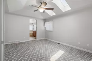 42 E Hillsborough N, Pleasant View, UT 84414 - Photo 20