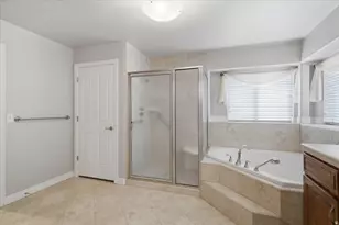 42 E Hillsborough N, Pleasant View, UT 84414 - Photo 22