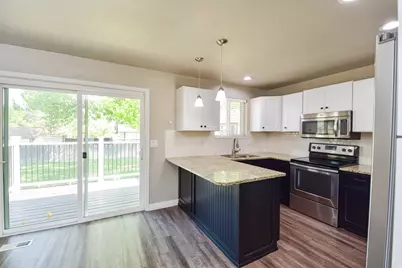 632 W 2150 N, Harrisville, UT 84414 - Photo 6