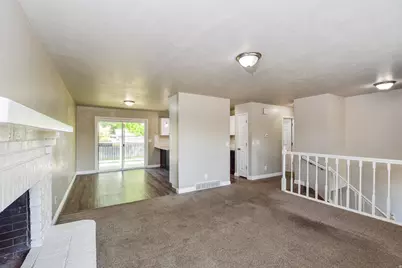 632 W 2150 N, Harrisville, UT 84414 - Photo 4