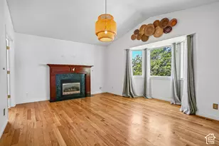 2112 N Sunset Dr, Layton, UT 84040 - Photo 2