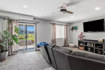 4744 S 3300 W, Roy, UT 84067 - Photo 18