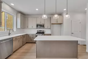 6766 S Glade Creek Dr Dr, West Jordan, UT 84081 - Photo 8
