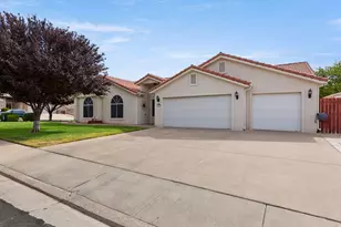 682 N 2240 E, Saint George, UT 84790 - Photo 1