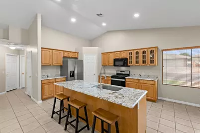 682 N 2240 E, Saint George, UT 84790 - Photo 6