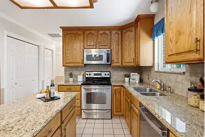1852 E Wild Willow Ln, Sandy, UT 84093 - Photo 18