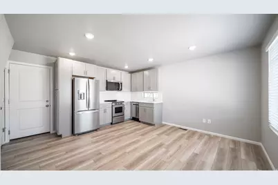 542 N Mule Deer Pl #184, Saratoga Springs, UT 84045 - Photo 4