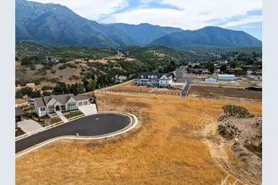 554 N Mountain Veiw Dr #16, Elk Ridge, UT 84651 - Photo 1