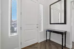 2261 S Tonaquint Dr, Saint George, UT 84770 - Photo 4