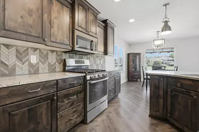 2261 S Tonaquint Dr #43, Saint George, UT 84770 - Photo 12