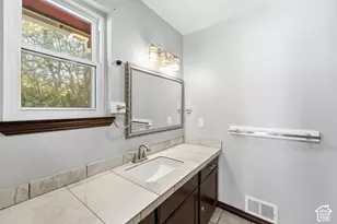 5625 S Crestwood Dr E, South Ogden, UT 84405 - Photo 18