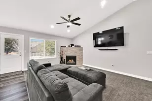 1809 E Kay Ln, South Weber, UT 84405 - Photo 10
