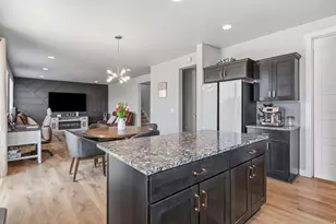 9416 S Lea Heather Way W, West Jordan, UT 84081 - Photo 4