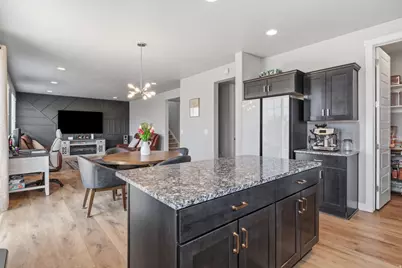 9416 S Lea Heather Way W, West Jordan, UT 84081 - Photo 6