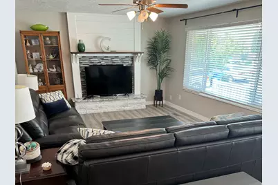 932 E 840 N, Orem, UT 84097 - Photo 2