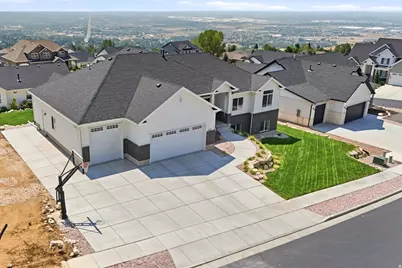 435 E 3850 N, North Ogden, UT 84414 - Photo 32