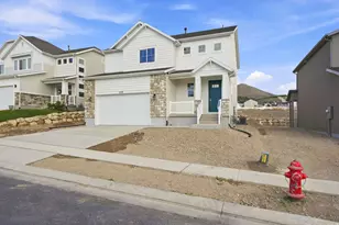 3375 E Baywater Dr, Eagle Mountain, UT 84005 - Photo 2
