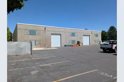 9498 S 670 W, Sandy, UT 84070 - Photo 2