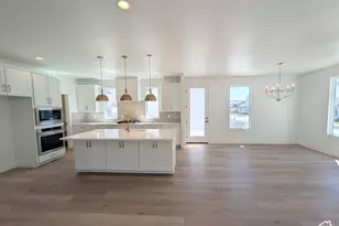 7028 W Lake Ave S, South Jordan, UT 84009 - Photo 6
