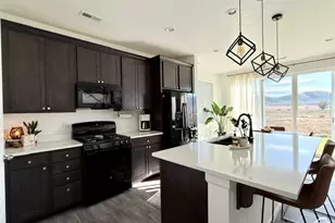 5418 N Solo St, Eagle Mountain, UT 84005 - Photo 2